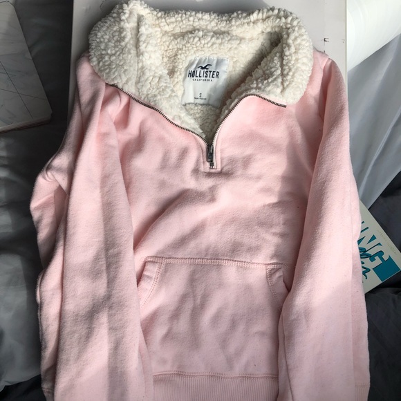 light pink hollister quarter zip w inside sherpa - Picture 2 of 2